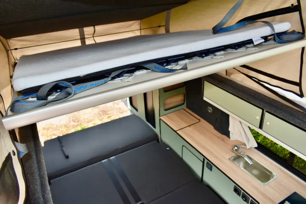 4-couchages-van_9_11zon