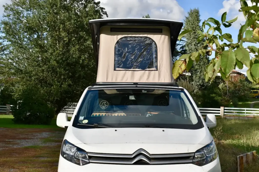 Citroen-Jumpy-toit-relevable