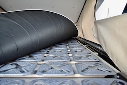 Lit sur plot froli et matelas