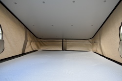 Lit standard et matelas