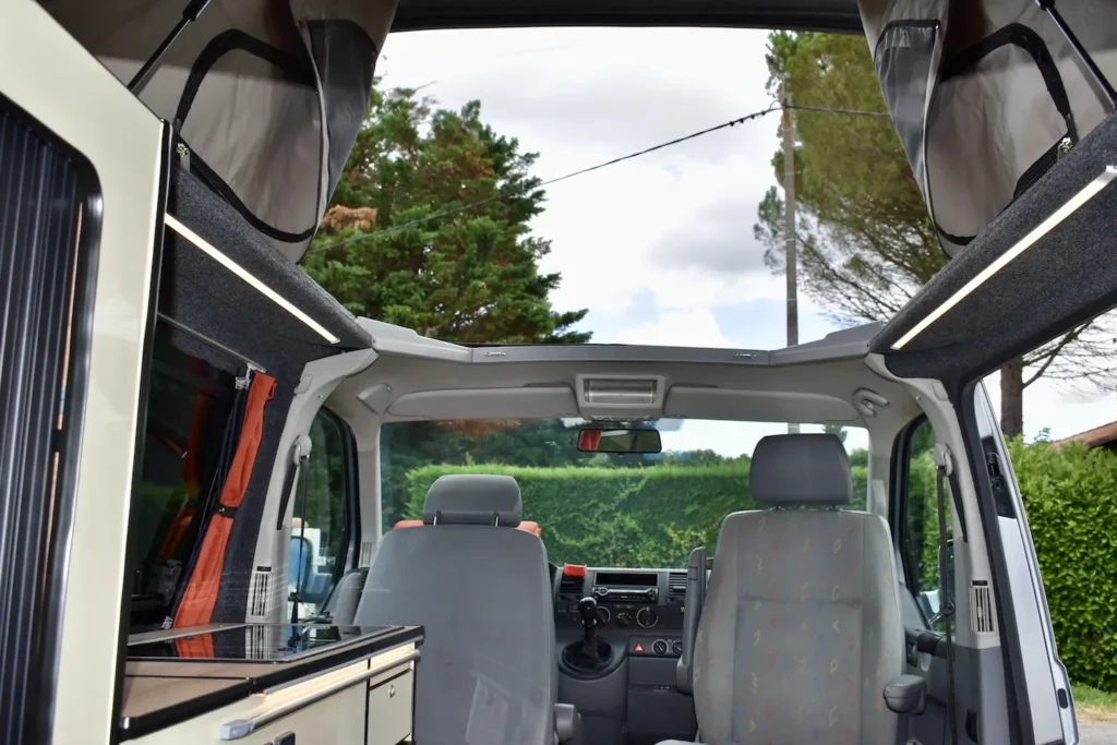 Fourgon-amenage_5_11zon