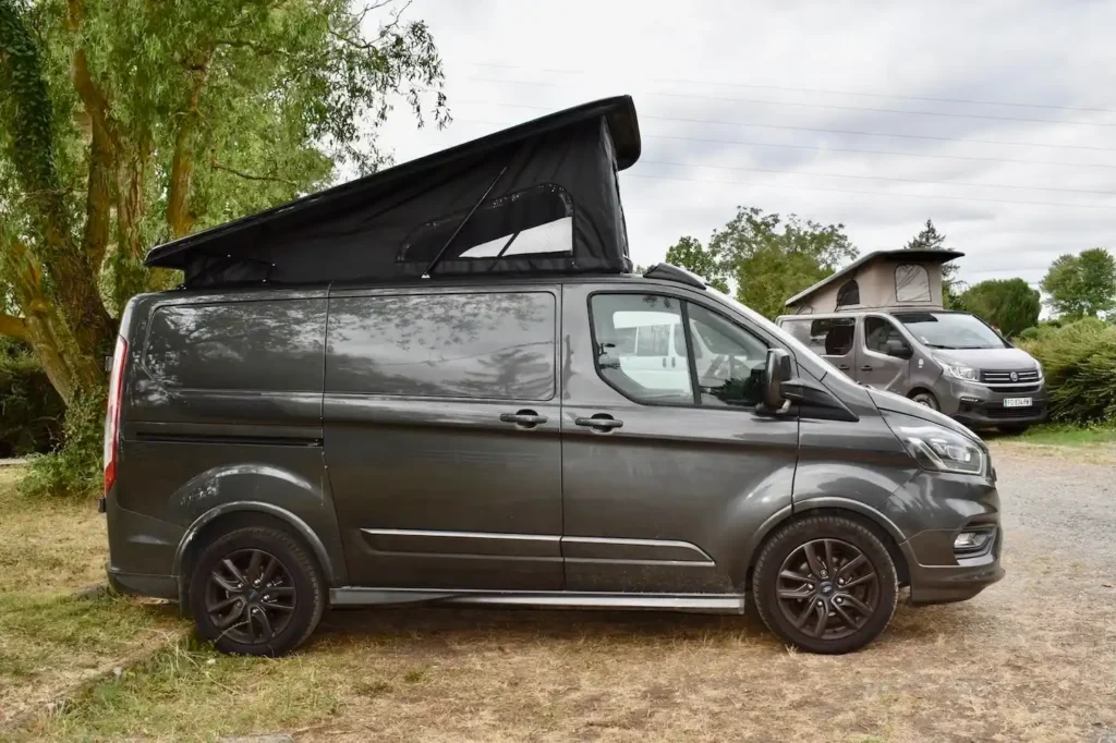 fourgon-amenage_2_11zon copie