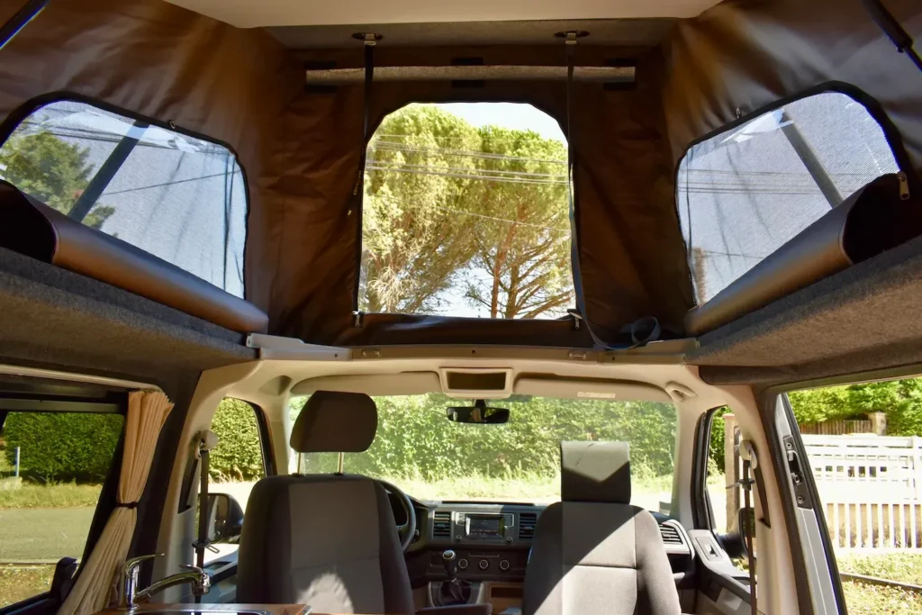 toit-relevable-pour-trafic_2_11zon_8_11zon