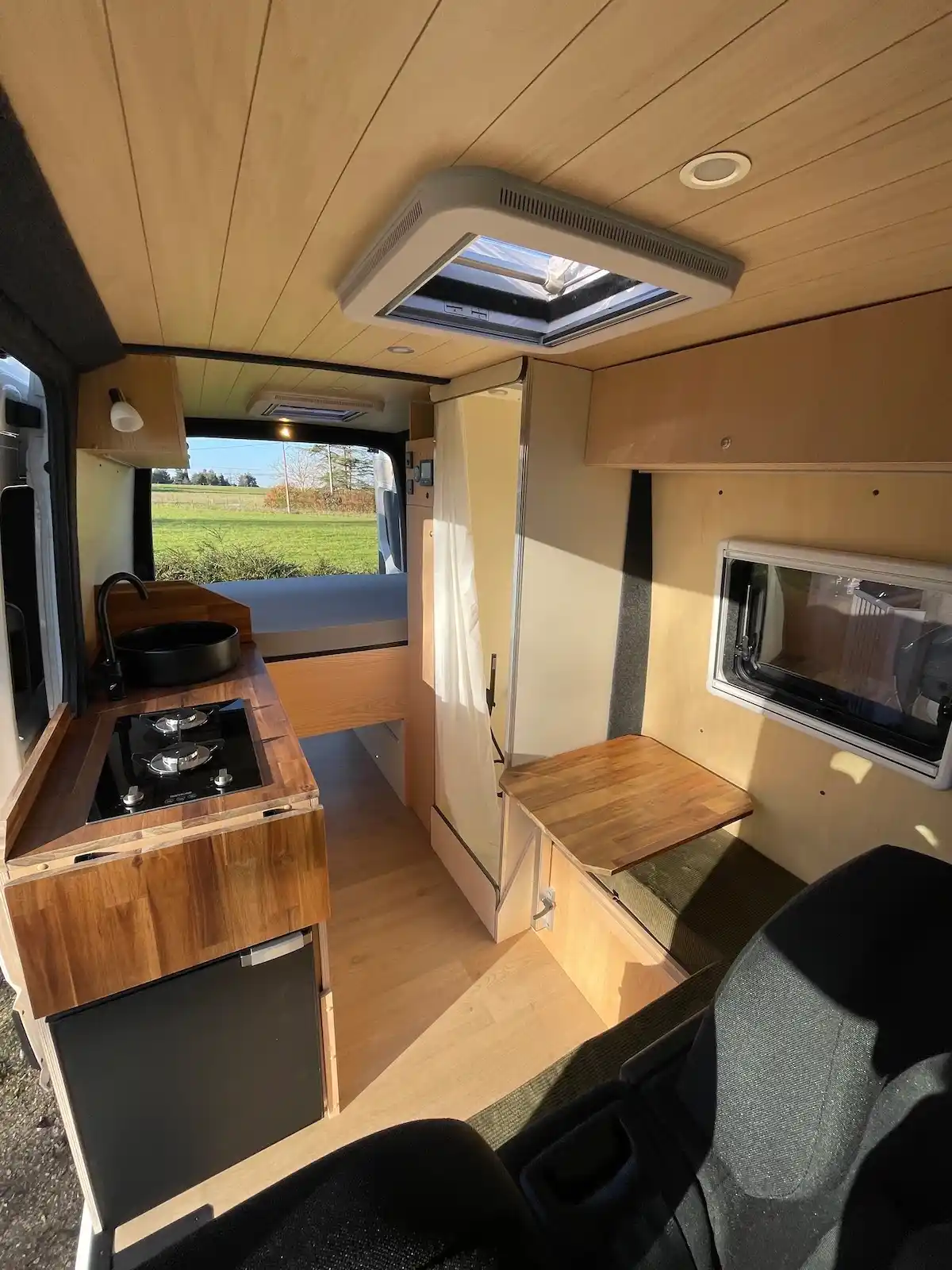 aménagement-fourgon-occitanie_2