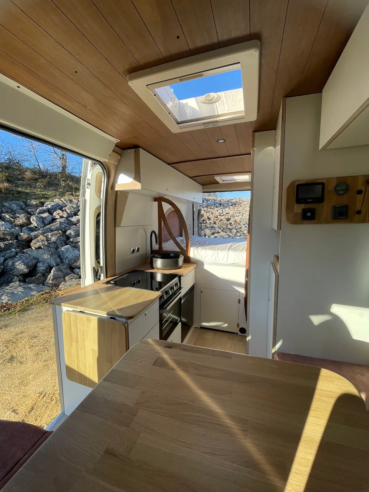 fourgon-aménagé-occitanie_4