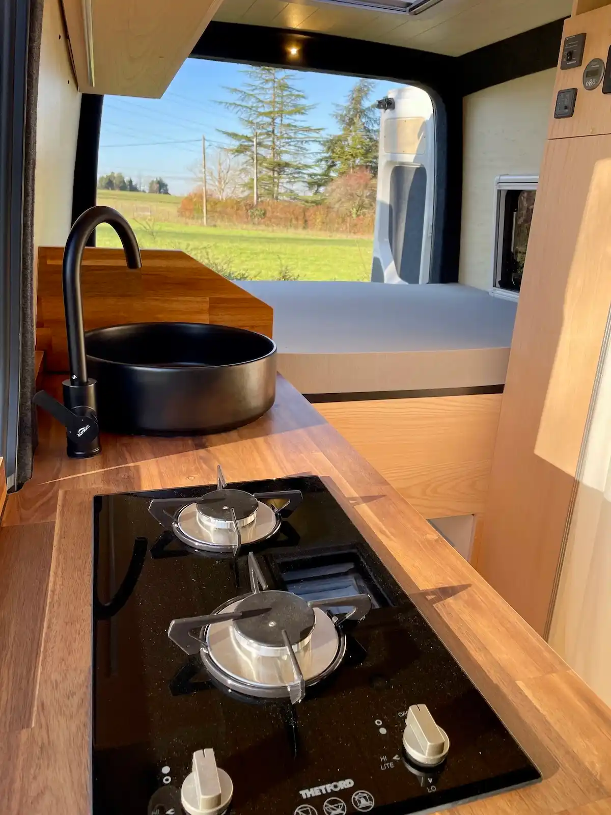 location-van_4_11zon