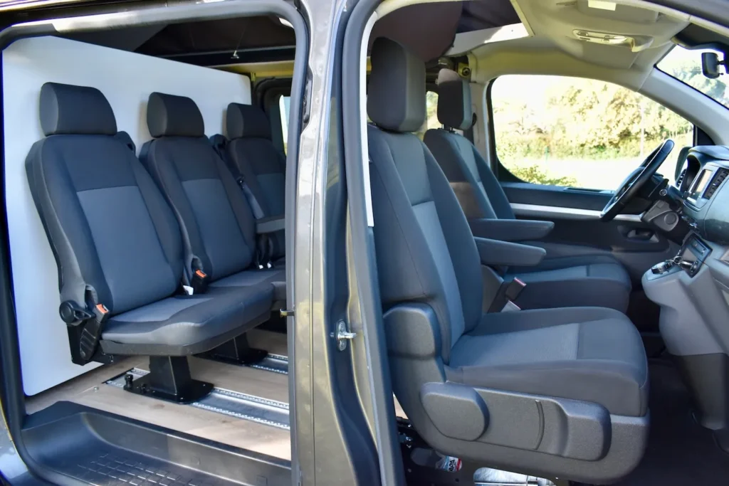 siege-sur-rail_5_11zon