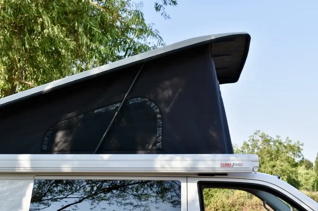 coque-toile-camping-car_3_11zon