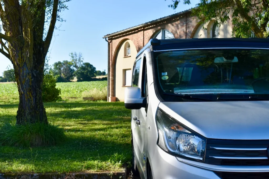 toit-relevable-installation-renault-trafic_5_11zon